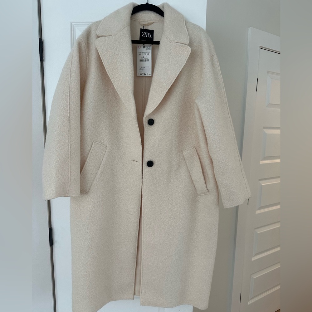 NWT - Zara Cream Bouclé Coat